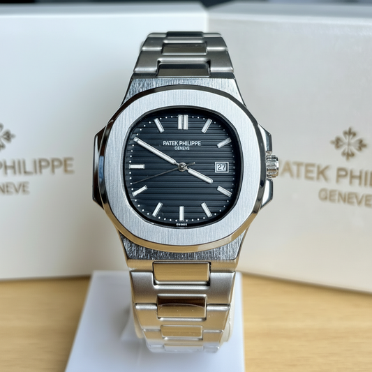 PP Nautilus - Stainless Steel-Black dial